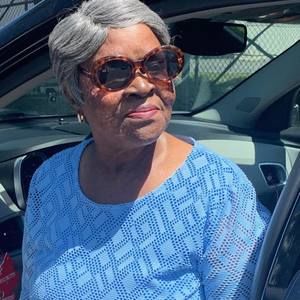 Meet your Posher, Winnie